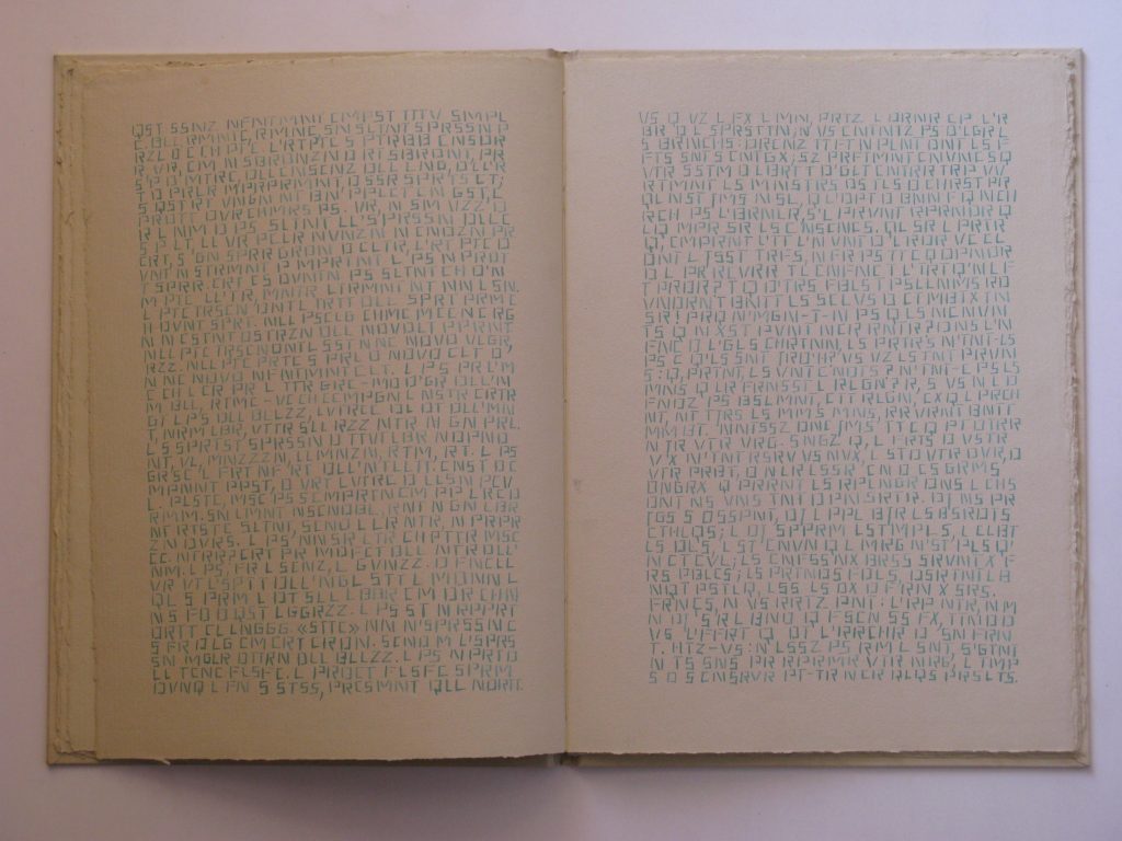 L PHLSPH DNS L BDR, cm 34,8x25, pp. 32, 22 testi, 1976 [esposto per la prima volta nella mostra collettiva "la forma della scrittura", Galleria d'Arte Moderna, Bologna, 1977] 